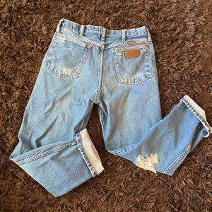 Vintage distressed wrangler jeans